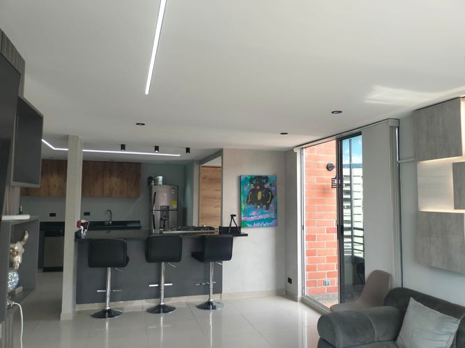 Apartamento de 2 alcobas en arriendo en El Poblado, Medellín, 123 m² · foto 9 de 17
