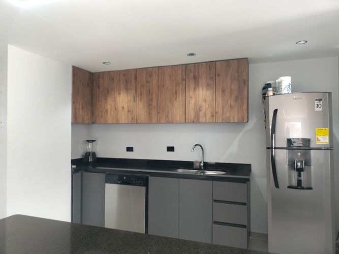Apartamento de 2 alcobas en arriendo en El Poblado, Medellín, 123 m² · foto 7 de 17