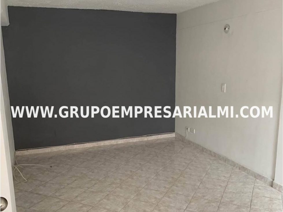 Apartment for sale in Belén, Medellín 3