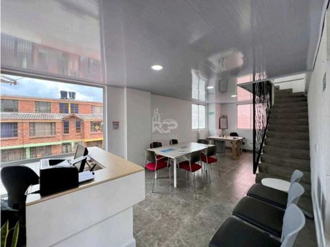 Local en venta en Cota, 72 m² · foto 3 de 10