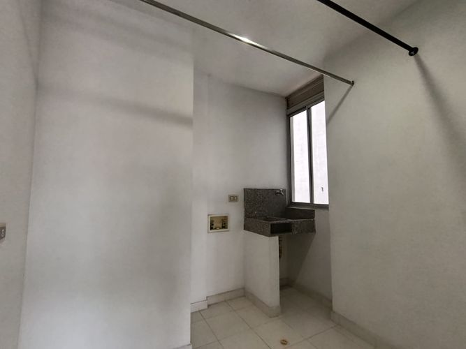 Apartamento de 2 alcobas en arriendo en Las Lomitas, Sabaneta, 110 m² · foto 8 de 20