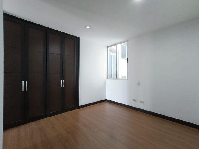 Apartamento de 2 alcobas en arriendo en Las Lomitas, Sabaneta, 110 m² · foto 9 de 20