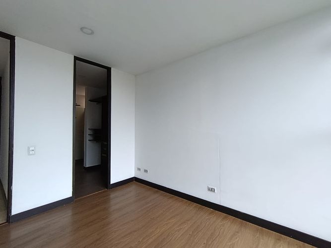 Apartamento de 2 alcobas en arriendo en Las Lomitas, Sabaneta, 110 m² · foto 15 de 20