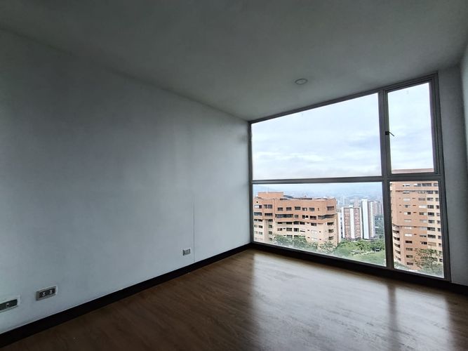 Apartamento de 2 alcobas en arriendo en Las Lomitas, Sabaneta, 110 m² · foto 16 de 20