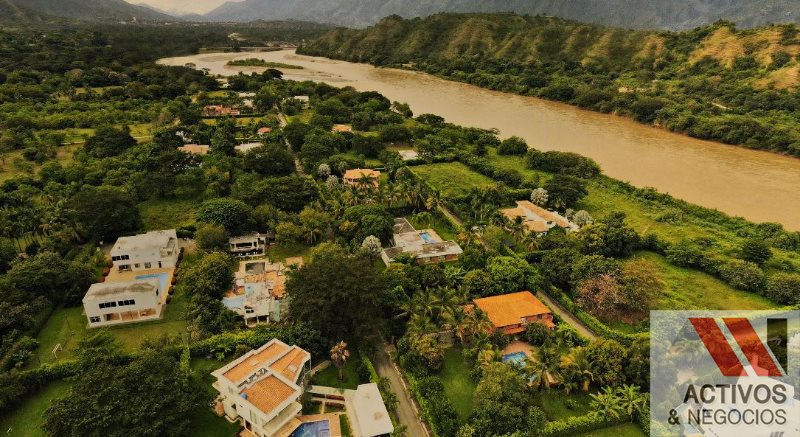 Land in Santafe de antioquia (3000 m²) for Sale - 2