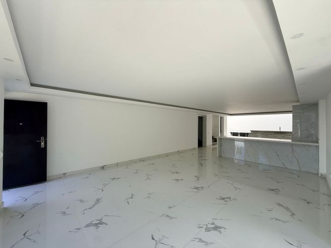 Casa de 3 alcobas en venta en Llano Grande, Rionegro, 320 m² · foto 3 de 24