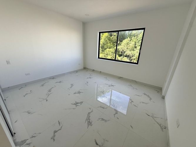 Casa de 3 alcobas en venta en Llano Grande, Rionegro, 320 m² · foto 11 de 24