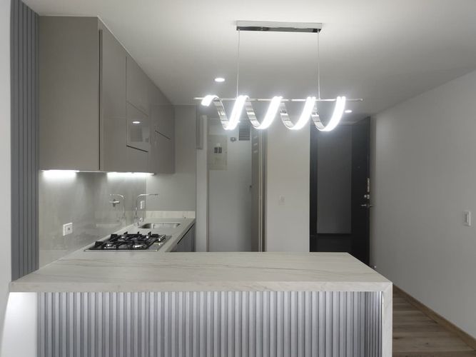 Apartamento de 1 alcoba en venta en El Poblado, Medellín, 63 m² · foto 5 de 15