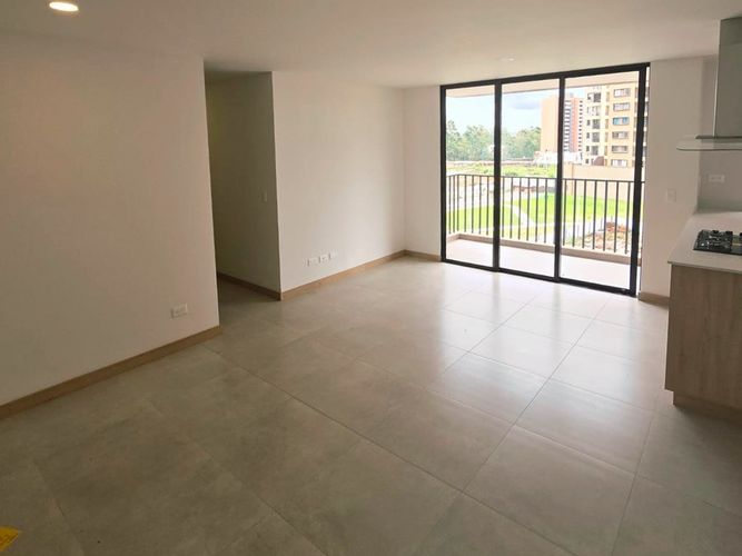 Apartamento de 3 alcobas en venta en Rionegro, 84 m² · foto 2 de 12