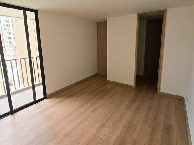 Apartamento de 3 alcobas en venta en Rionegro, 84 m² · foto 3 de 12
