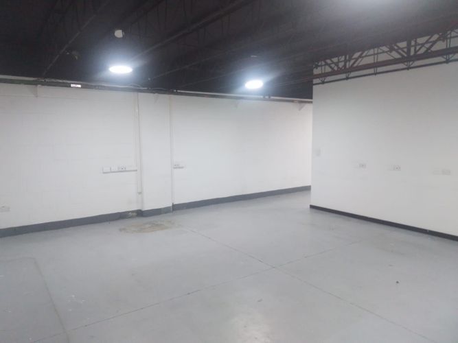 Bodega en arriendo en Villa Del Parque, Medellín, 123 m² · foto 5 de 15