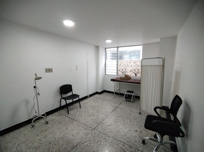 Local en arriendo en San Jose Sur, Pereira, 456 m² · foto 2 de 7