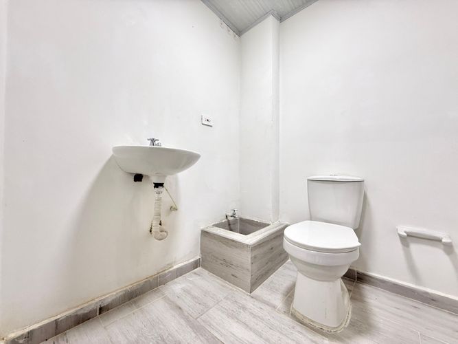 Local en arriendo en Sector Lago Uribe, Pereira, 32 m² · foto 8 de 8