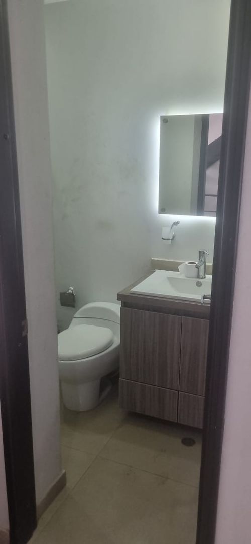 Casa de 6 alcobas en venta en Ciudad Jardin, Cali, 251 m² · foto 11 de 23