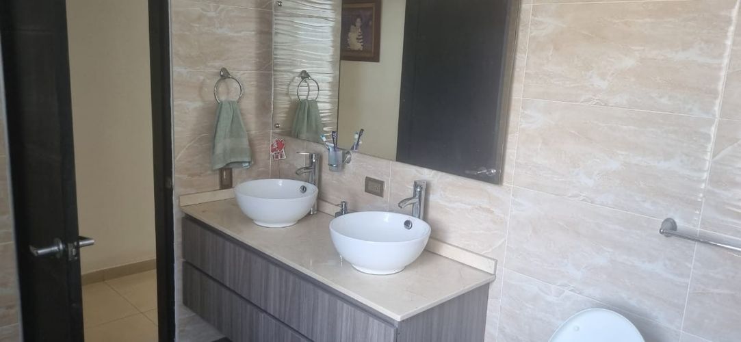 Casa de 6 alcobas en venta en Ciudad Jardin, Cali, 251 m² · foto 9 de 23
