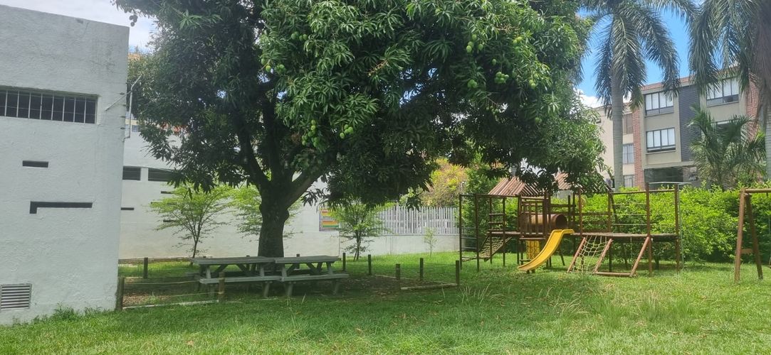 Casa de 6 alcobas en venta en Ciudad Jardin, Cali, 251 m² · foto 22 de 23