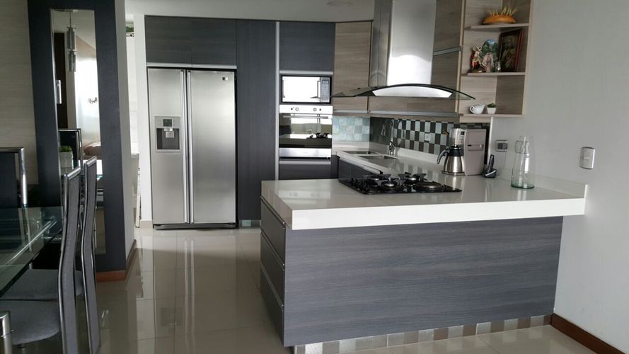 Apartamento de 3 alcobas en arriendo en Loma Del Indio, Medellín, 90 m² · foto 3 de 20