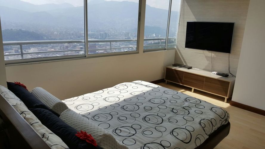 Apartamento de 3 alcobas en arriendo en Loma Del Indio, Medellín, 90 m² · foto 10 de 20
