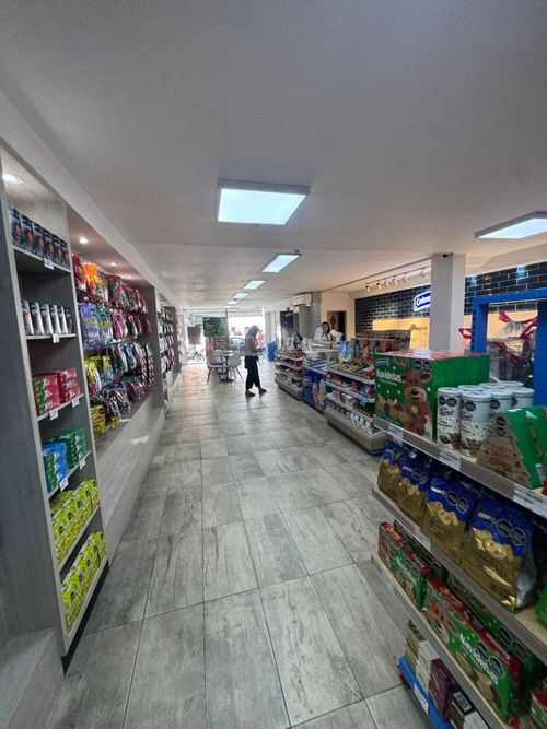 Edificio en venta en Alameda, Cali, 510 m² · foto 3 de 10