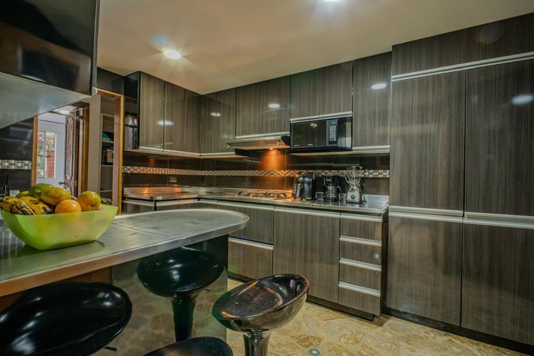 Casa de 4 alcobas en arriendo en El Poblado, Medellín, 300 m² · foto 7 de 20