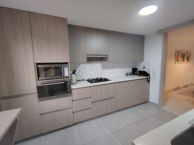 Apartamento de 2 alcobas en arriendo en El Poblado, Medellín, 82 m² · foto 6 de 17