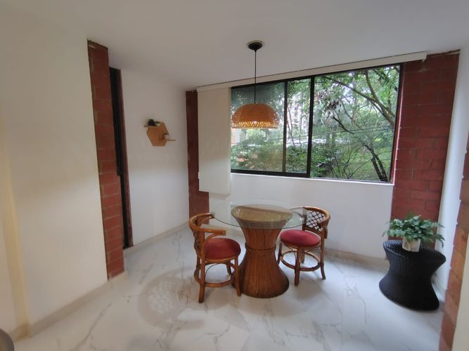 Apartamento de 2 alcobas en arriendo en El Poblado, Medellín, 82 m² · foto 8 de 17