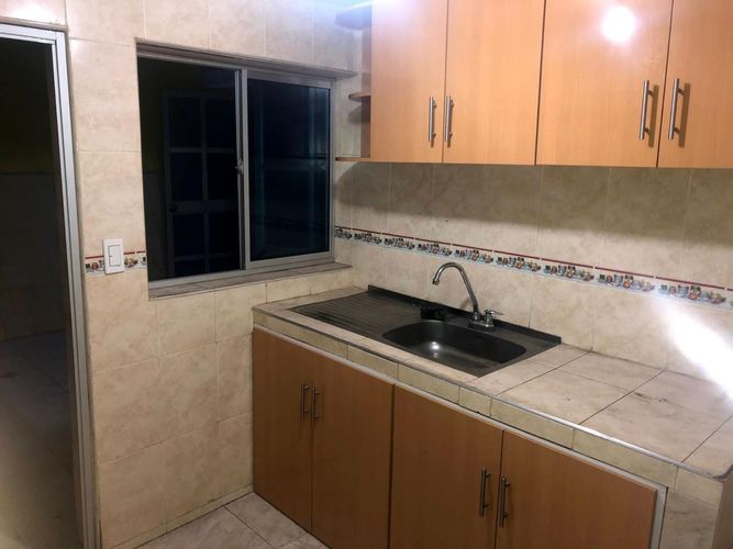 Casa en venta en Versalles Fontibon, Bogotá · foto 7 de 14