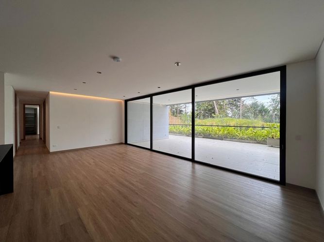 Apartamento de 3 alcobas en venta en Sajonia, Rionegro, 166 m² · foto 2 de 20