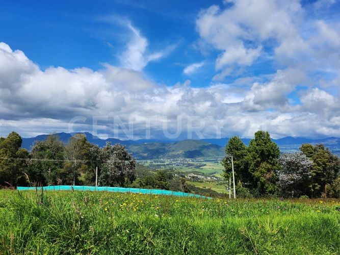 Lote en venta en Yerbabuena, Sopó, 2471 m² · foto 2 de 10