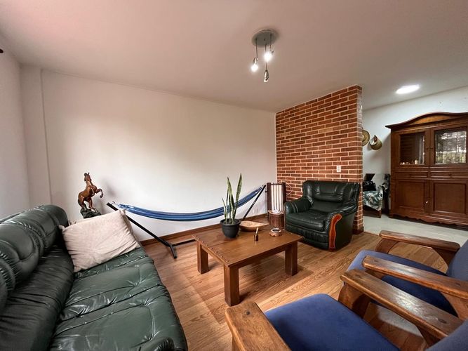 Apartamento de 3 alcobas en venta en El Poblado, Medellín, 243 m² · foto 2 de 18