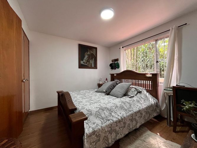 Apartamento de 3 alcobas en venta en El Poblado, Medellín, 243 m² · foto 17 de 18