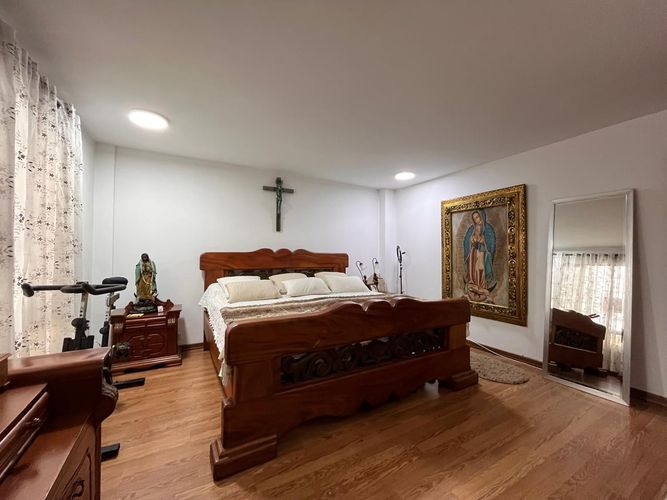 Apartamento de 3 alcobas en venta en El Poblado, Medellín, 243 m² · foto 13 de 18