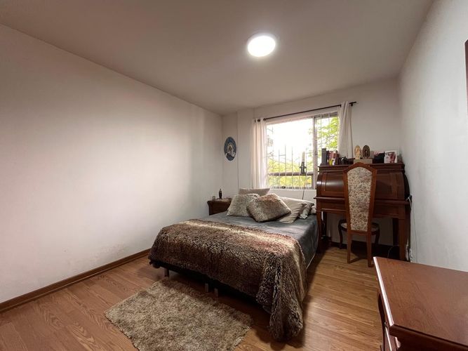 Apartamento de 3 alcobas en venta en El Poblado, Medellín, 243 m² · foto 14 de 18