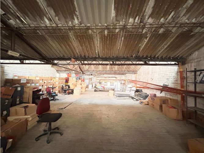 Bodega en arriendo en Estadio, Medellín, 350 m² · foto 5 de 8