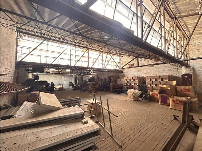 Bodega en arriendo en Estadio, Medellín, 350 m² · foto 6 de 8