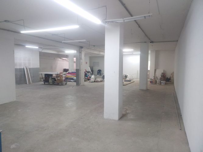 Bodega en venta en El Poblado, Medellín, 1490 m² · foto 3 de 19
