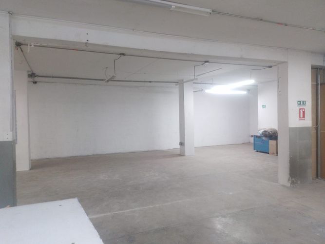Bodega en venta en El Poblado, Medellín, 1490 m² · foto 4 de 19