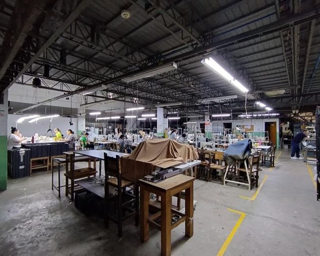 Bodega en venta en El Poblado, Medellín, 1490 m² · foto 14 de 19