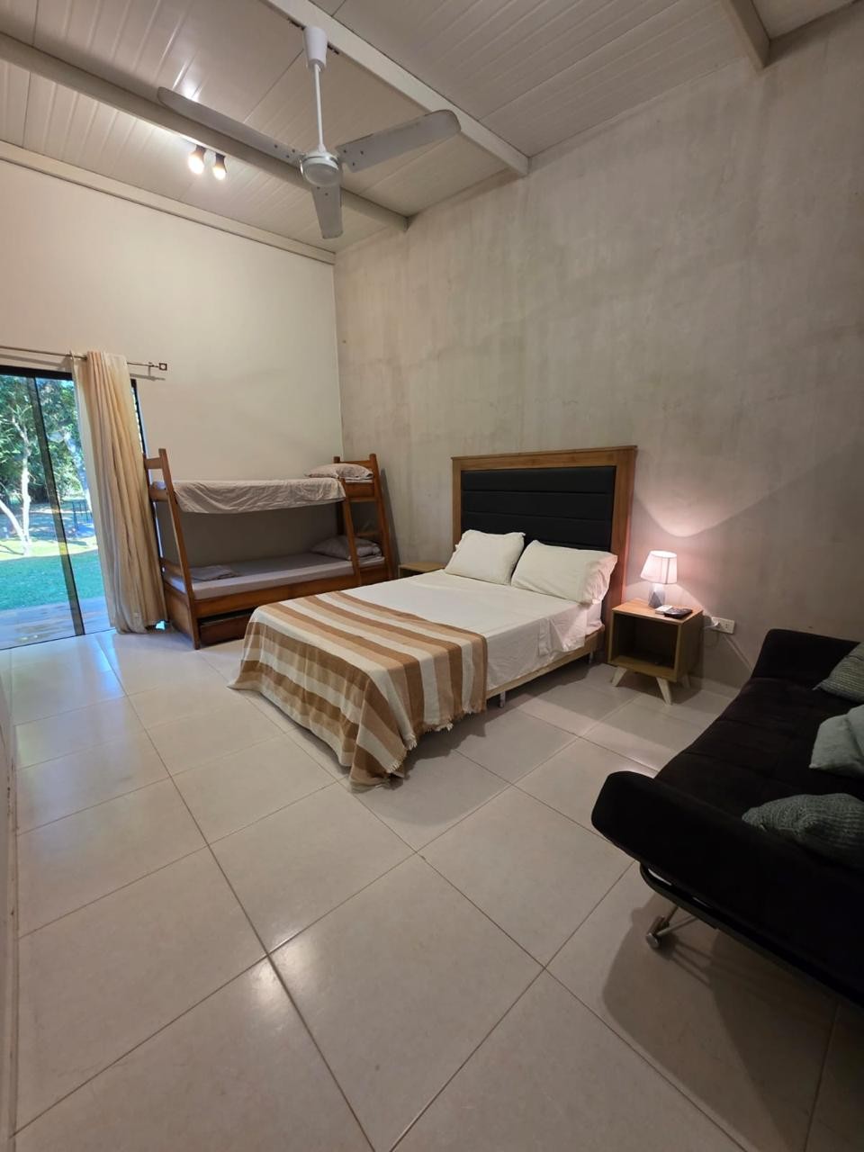 EXCLUSIVA CASA QUINTA EN SAN BER: OPORTUNIDAD ÚNICA CON PROYECTO DE FRACCIONAMIENTO. ESTRATÉGICAMENTE UBICADA ENTRE LAS PRESTIGIOSAS URBANIZACIONES SOL, AYRES, ALMARENA, SERENDIPIA, ALTA PIETRA Y VILLA MARTINA. — foto 3