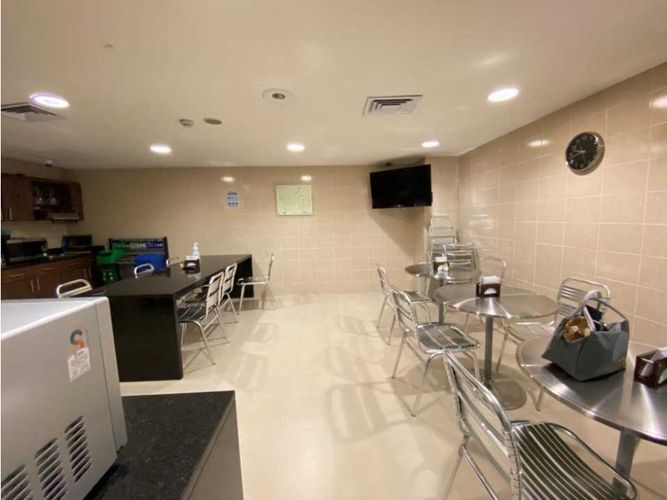 Oficina en venta en Aeroparque Juan Pablo Ii, Medellín, 728 m² · foto 5 de 24