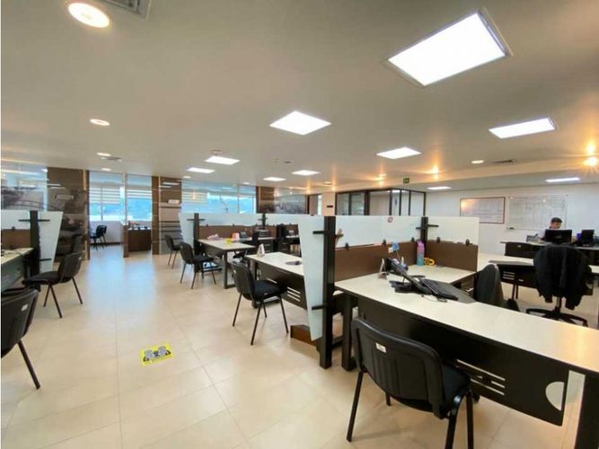 Oficina en venta en Aeroparque Juan Pablo Ii, Medellín, 728 m² · foto 7 de 24