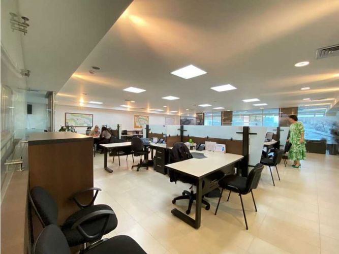 Oficina en venta en Aeroparque Juan Pablo Ii, Medellín, 728 m² · foto 10 de 24