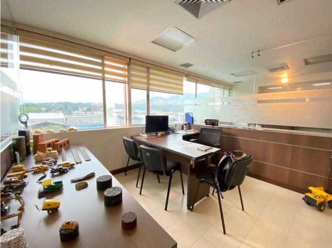 Oficina en venta en Aeroparque Juan Pablo Ii, Medellín, 728 m² · foto 15 de 24