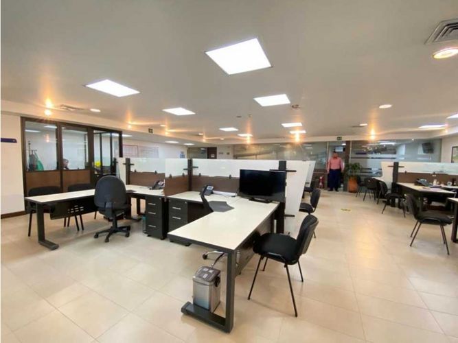 Oficina en venta en Aeroparque Juan Pablo Ii, Medellín, 728 m² · foto 19 de 24