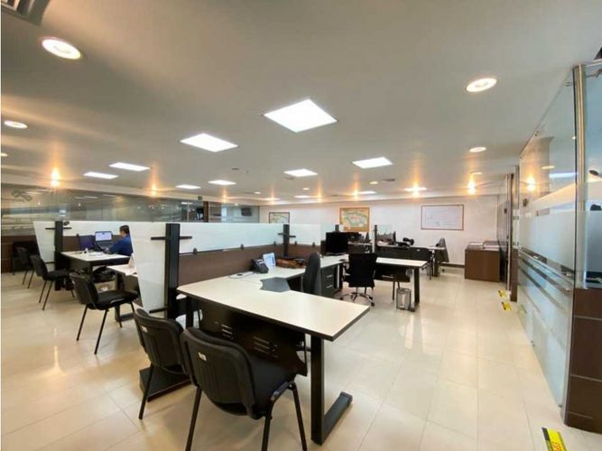 Oficina en venta en Aeroparque Juan Pablo Ii, Medellín, 728 m² · foto 20 de 24
