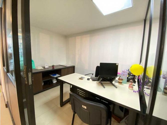 Oficina en venta en Aeroparque Juan Pablo Ii, Medellín, 728 m² · foto 22 de 24