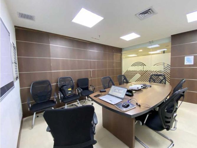 Oficina en venta en Aeroparque Juan Pablo Ii, Medellín, 728 m² · foto 23 de 24