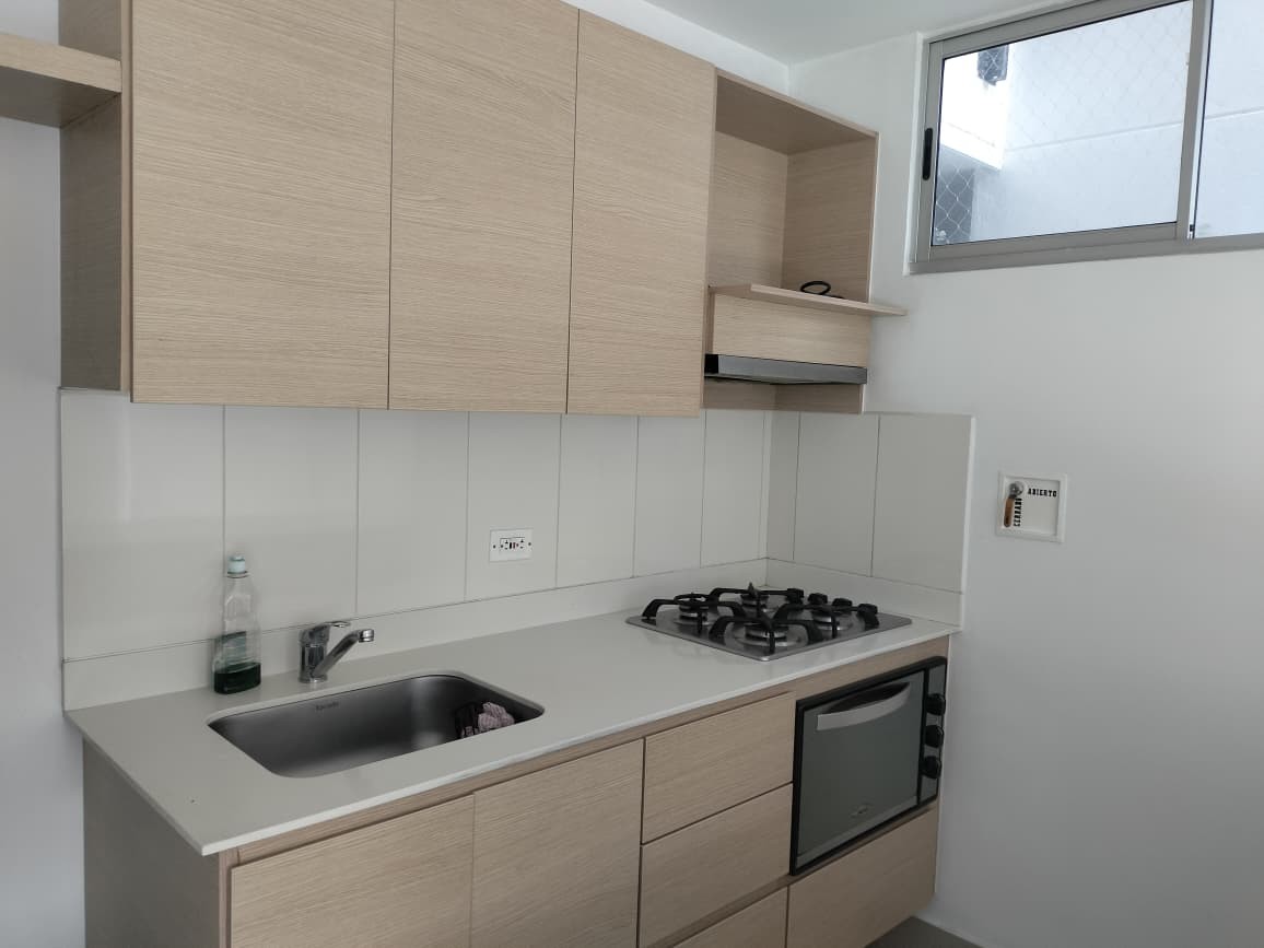 Apartamento en venta en El Poblado, Medellín · foto 5 de 16
