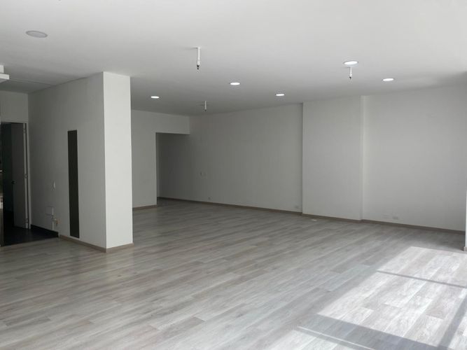 Oficina en arriendo en El Poblado, Medellín, 130 m² · foto 11 de 18