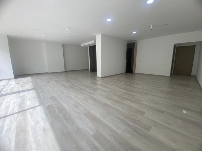 Oficina en arriendo en El Poblado, Medellín, 130 m² · foto 13 de 18
